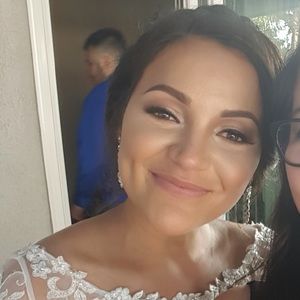 Meet your Posher, Delia